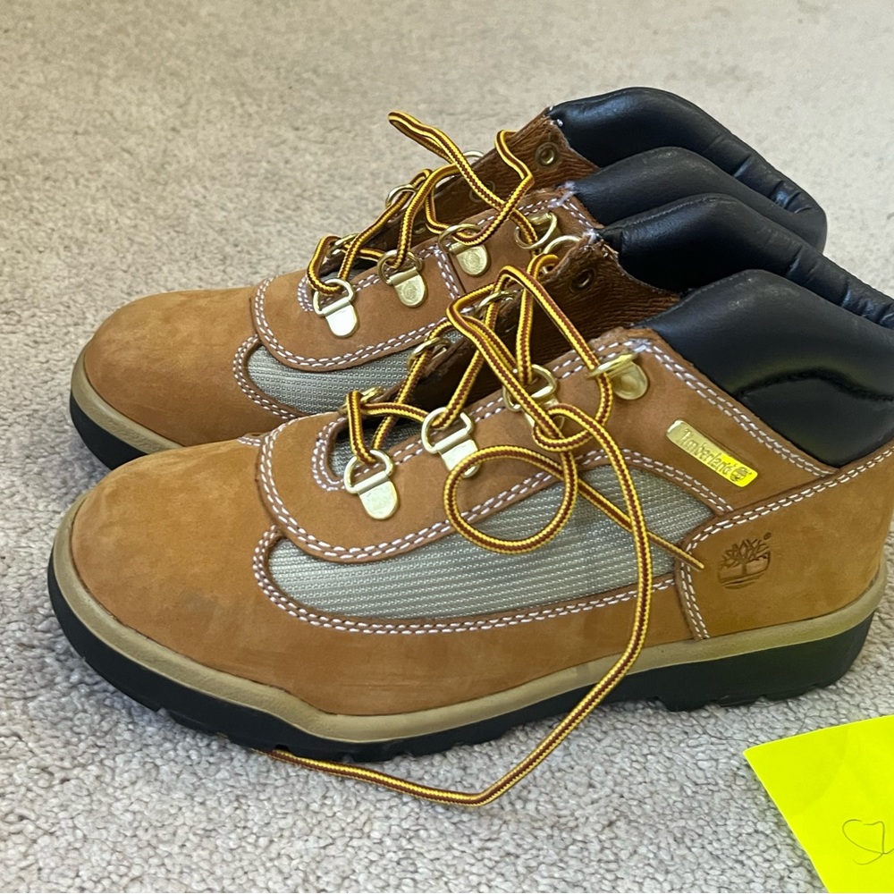 Kids Timberlands SZ 3